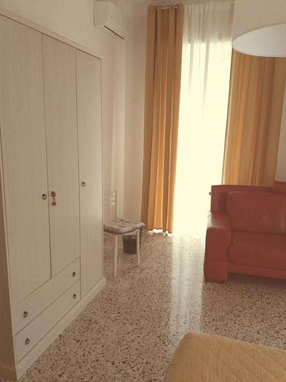Casa Fiore Наполи Екстериор снимка
