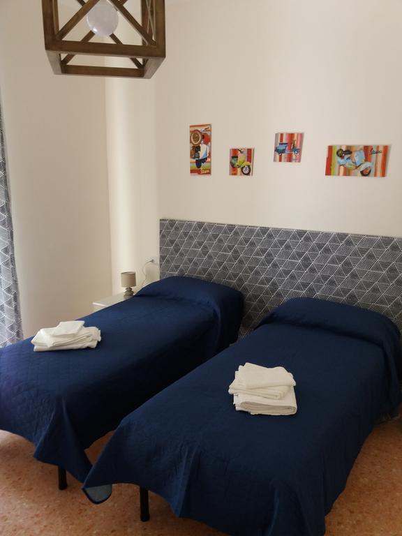 Casa Fiore Наполи Екстериор снимка