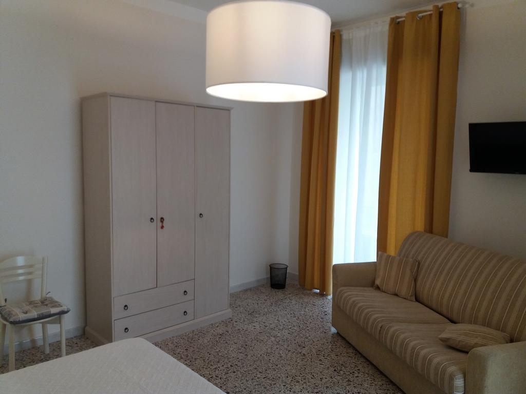 Casa Fiore Наполи Екстериор снимка